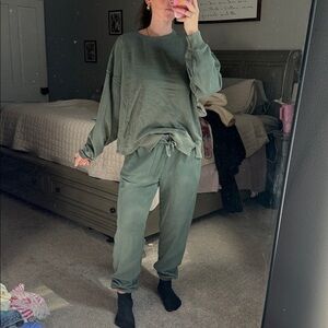 Aerie Cozy Green Sweatshirt and Joggers Set